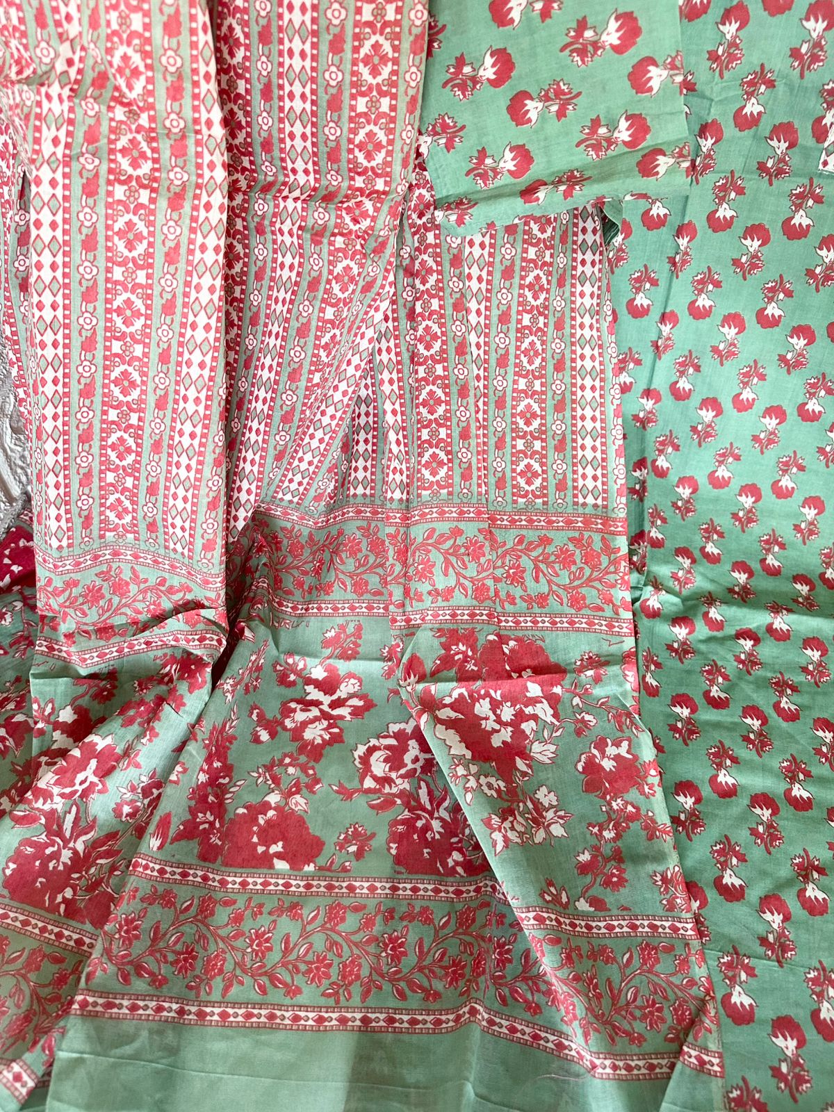 Maya Green Viscose Printed Suit Set