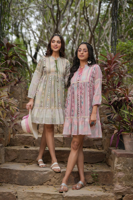 Nila cream-pink Cotton printed short dress